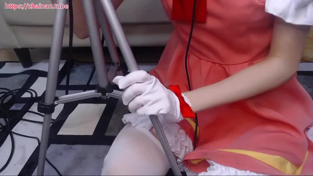 #利香 圣诞限定 穿着圣诞装给你舔耳朵