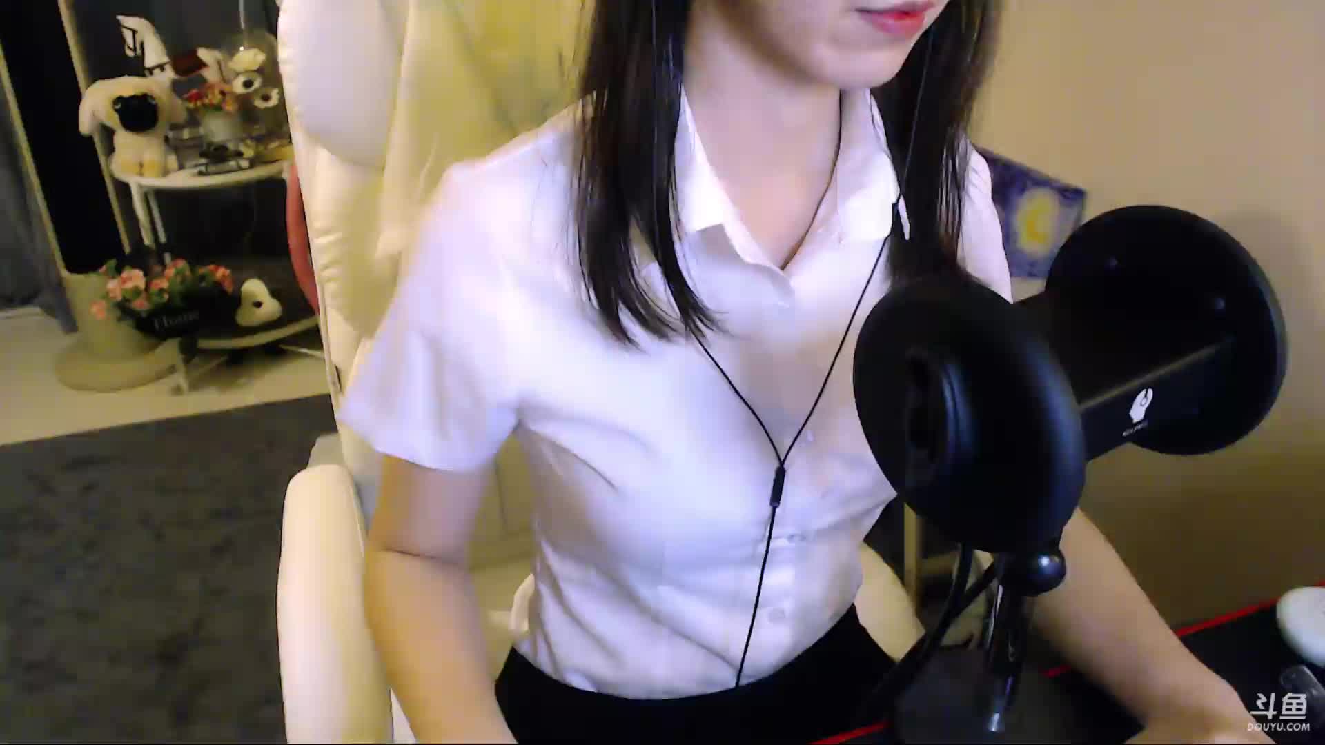 #贝拉 OL制服 黑丝